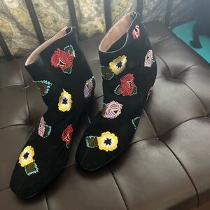 Floral Embroidered Black Ankle Boots
